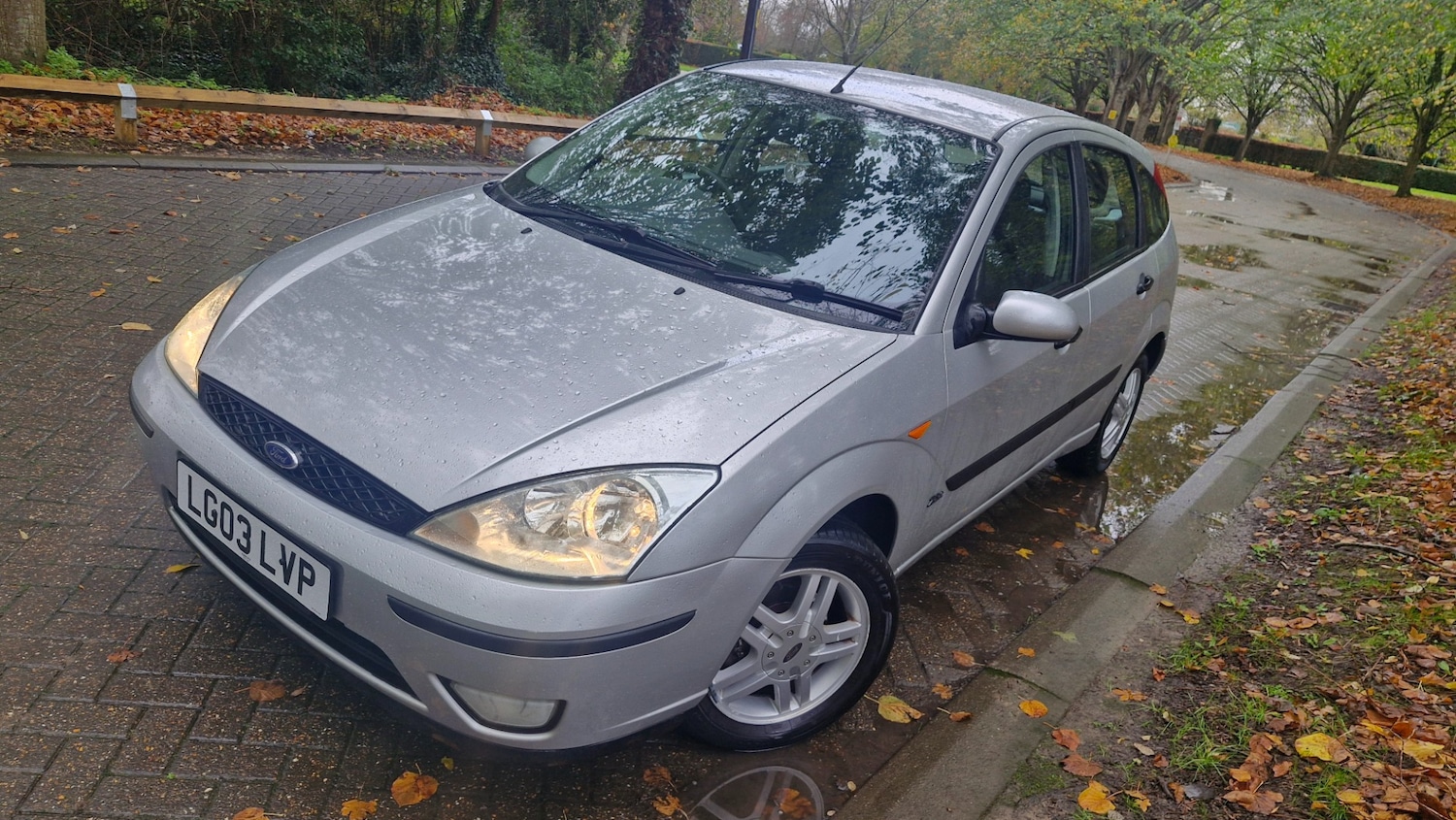 Used Ford Focus 2003 for sale - 76627058: Photo 1