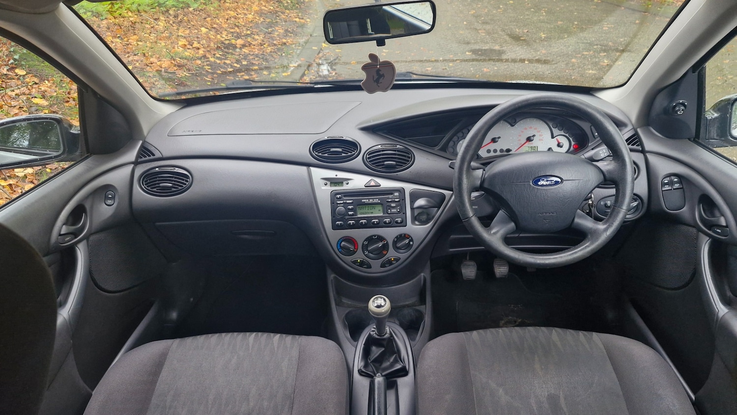 Used Ford Focus 2003 for sale - 76627058: Photo 16