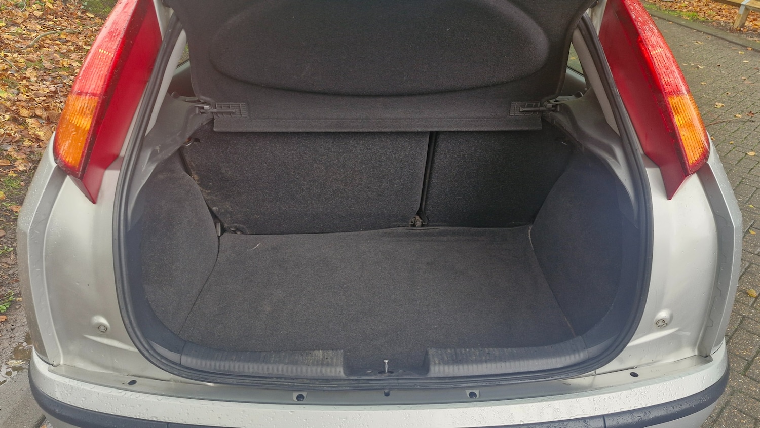 Used Ford Focus 2003 for sale - 76627058: Photo 23