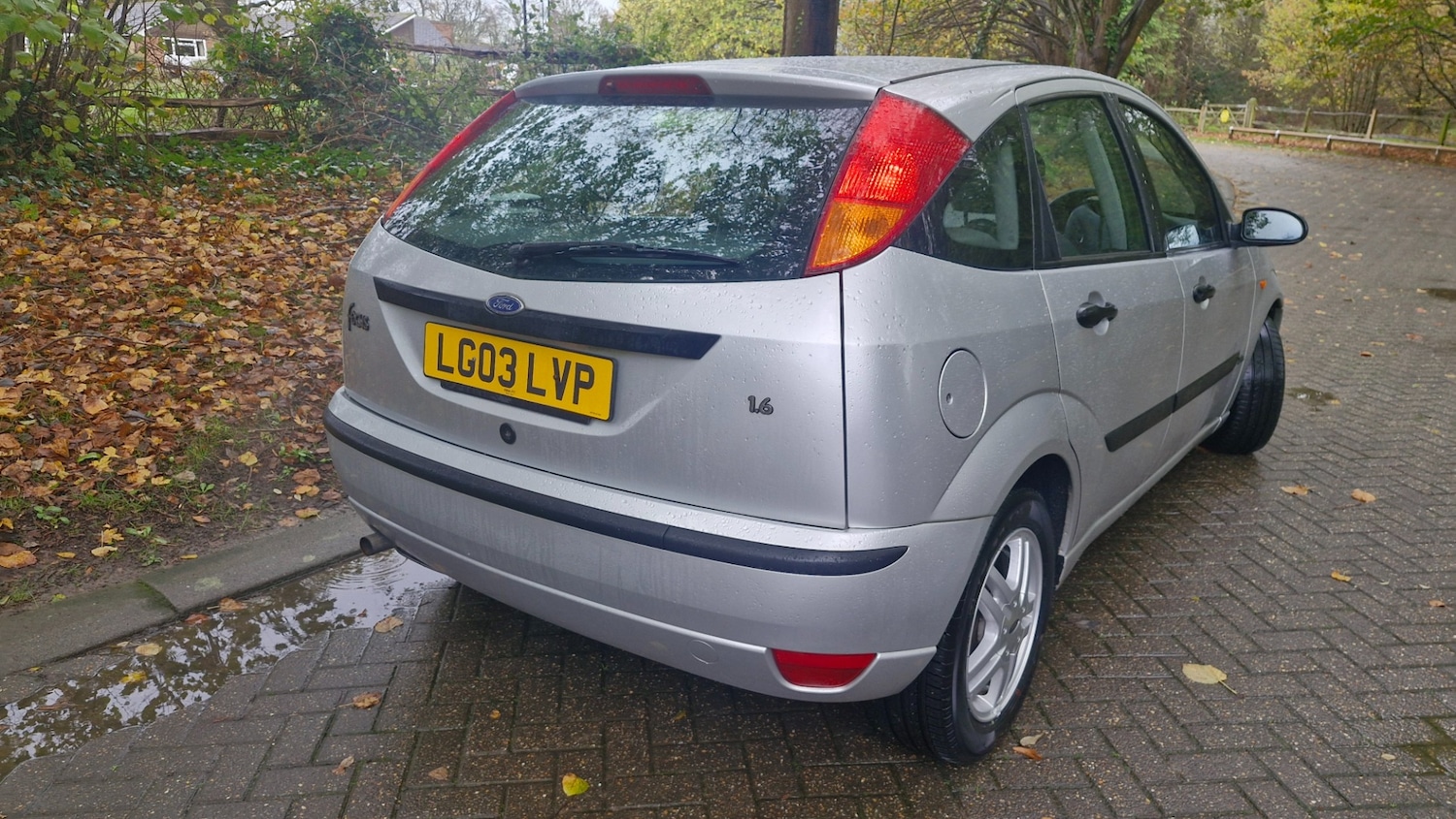 Used Ford Focus 2003 for sale - 76627058: Photo 9