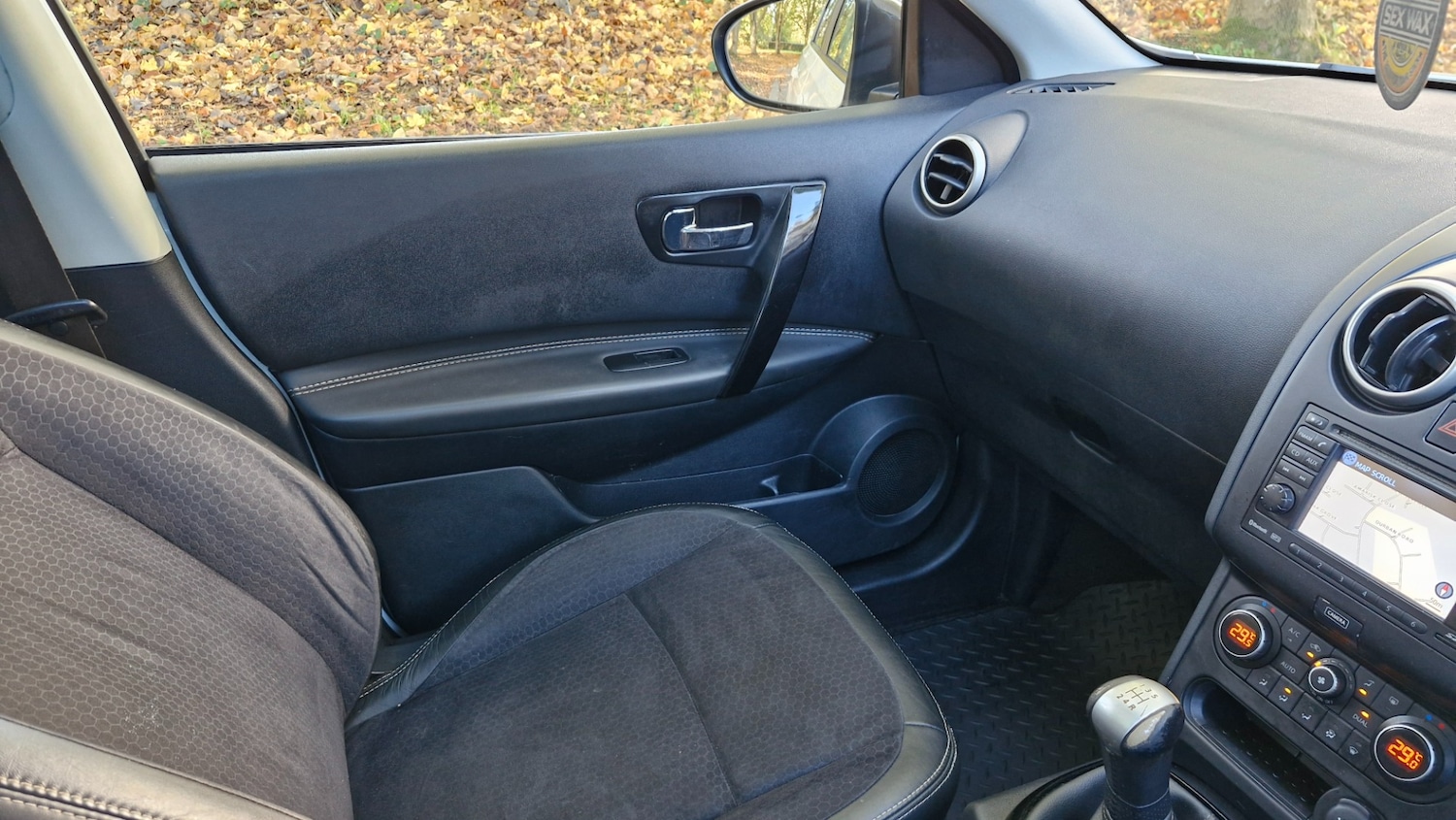 Used Nissan Qashqai 2013 for sale - 76614511: Photo 31