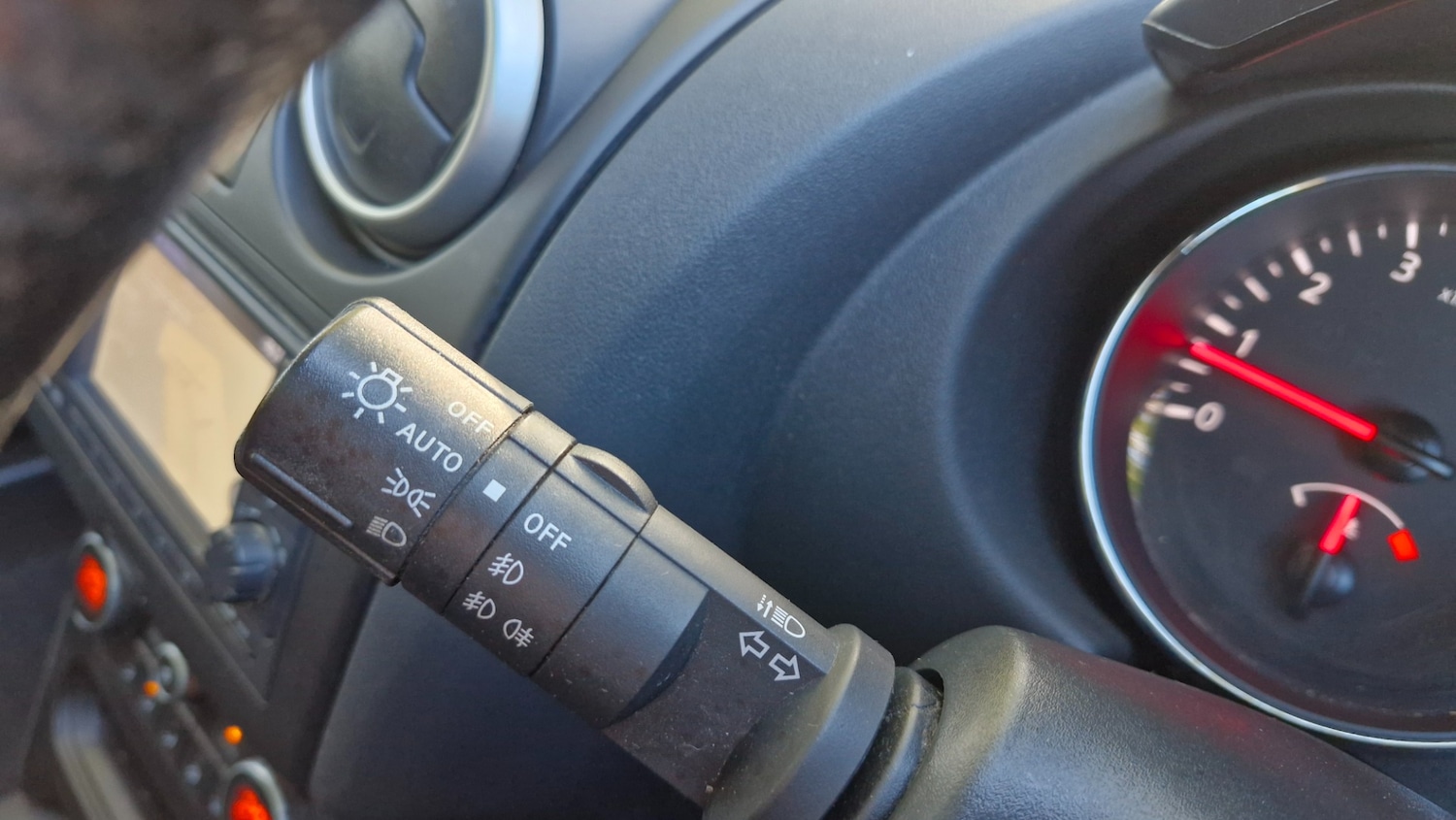 Used Nissan Qashqai 2013 for sale - 76614511: Photo 41