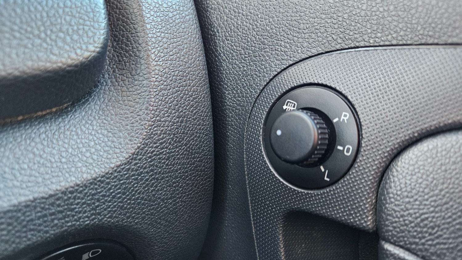 Used Skoda Fabia 2012 for sale - 77159620: Photo 28