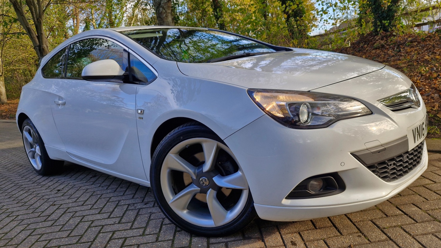 Used Vauxhall Astra GTC 2016 for sale - 76640082: Photo 1