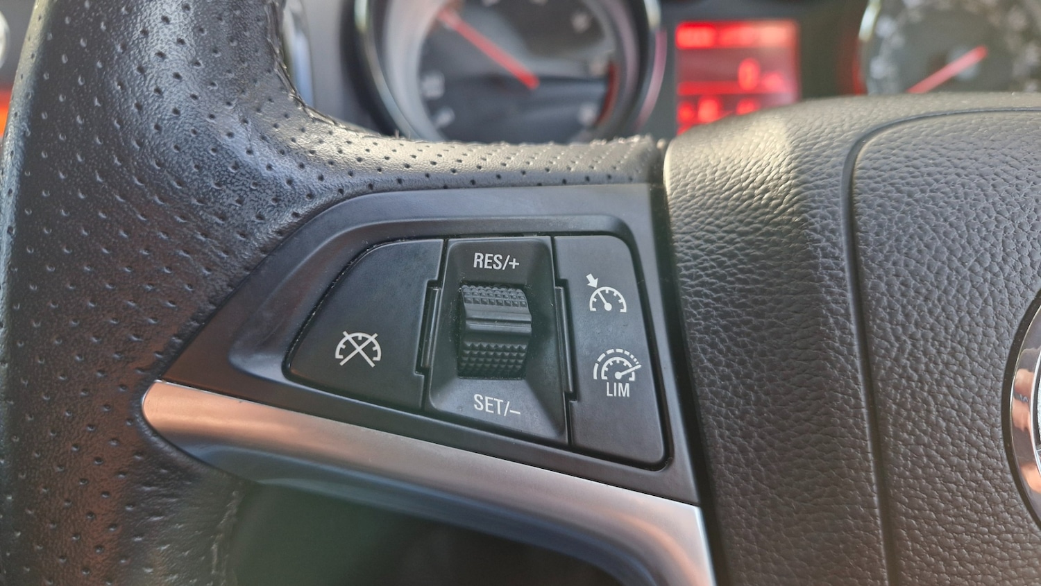 Used Vauxhall Astra GTC 2016 for sale - 76640082: Photo 38