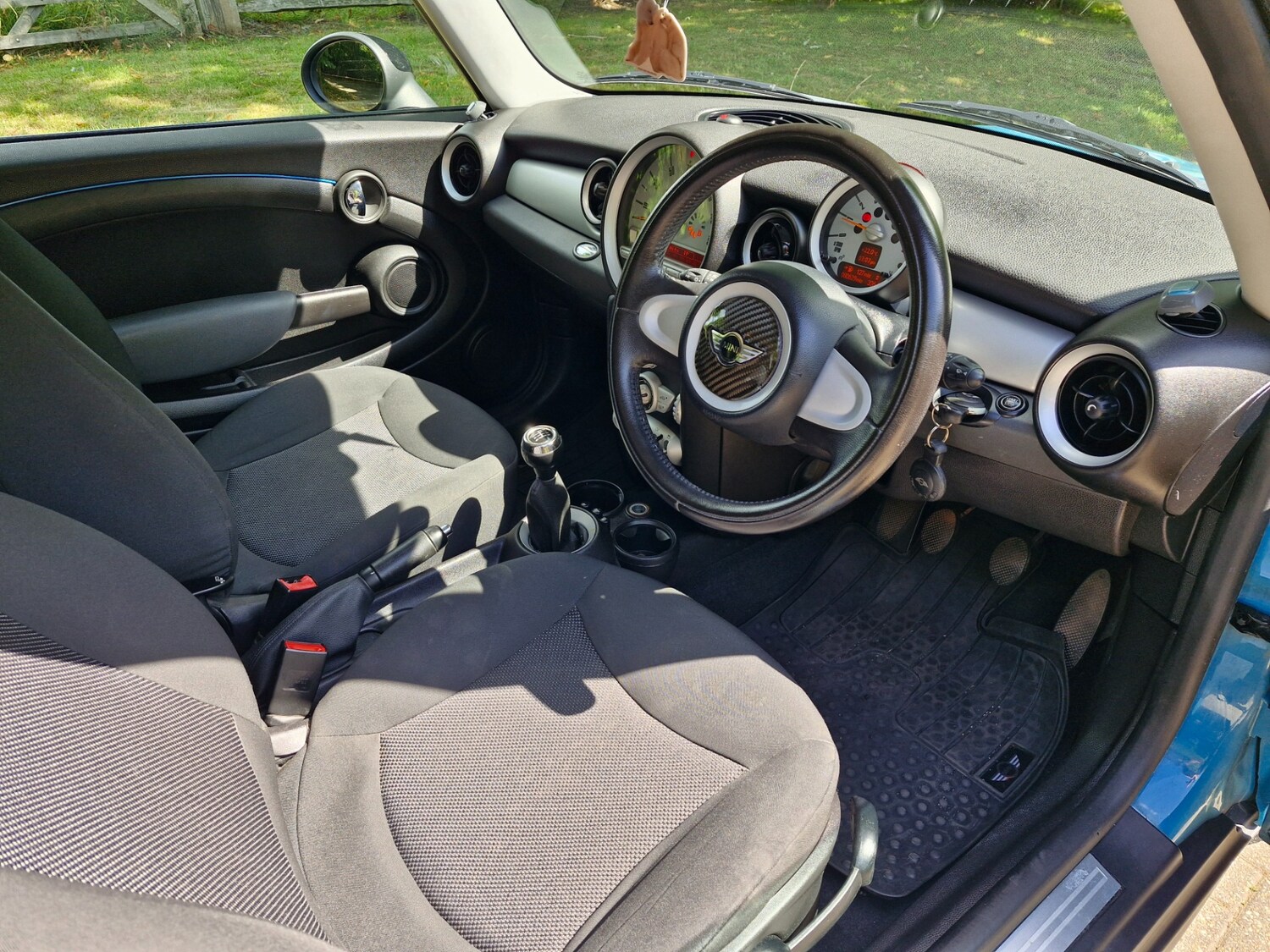 Vehicle 29