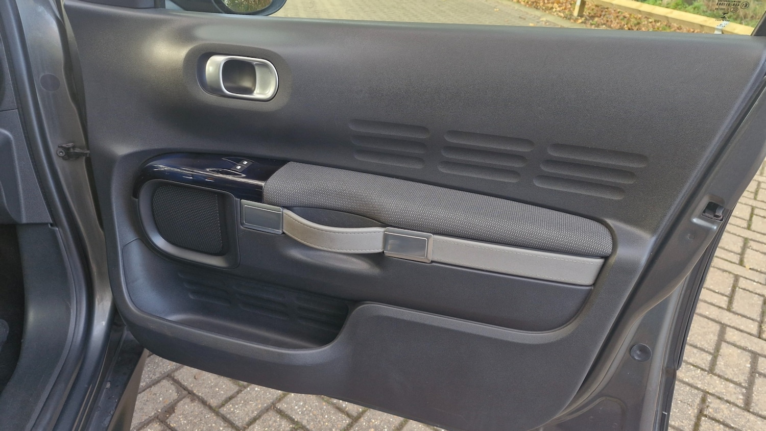 Used Citroen C4 Cactus 2015 for sale - 76699660: Photo 28