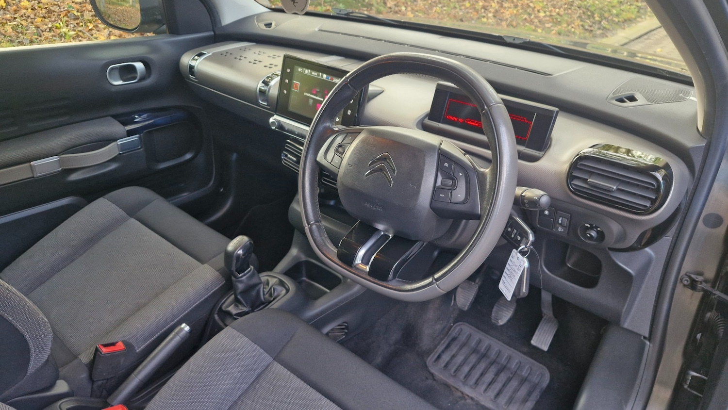 Used Citroen C4 Cactus 2015 for sale - 76699660: Photo 30