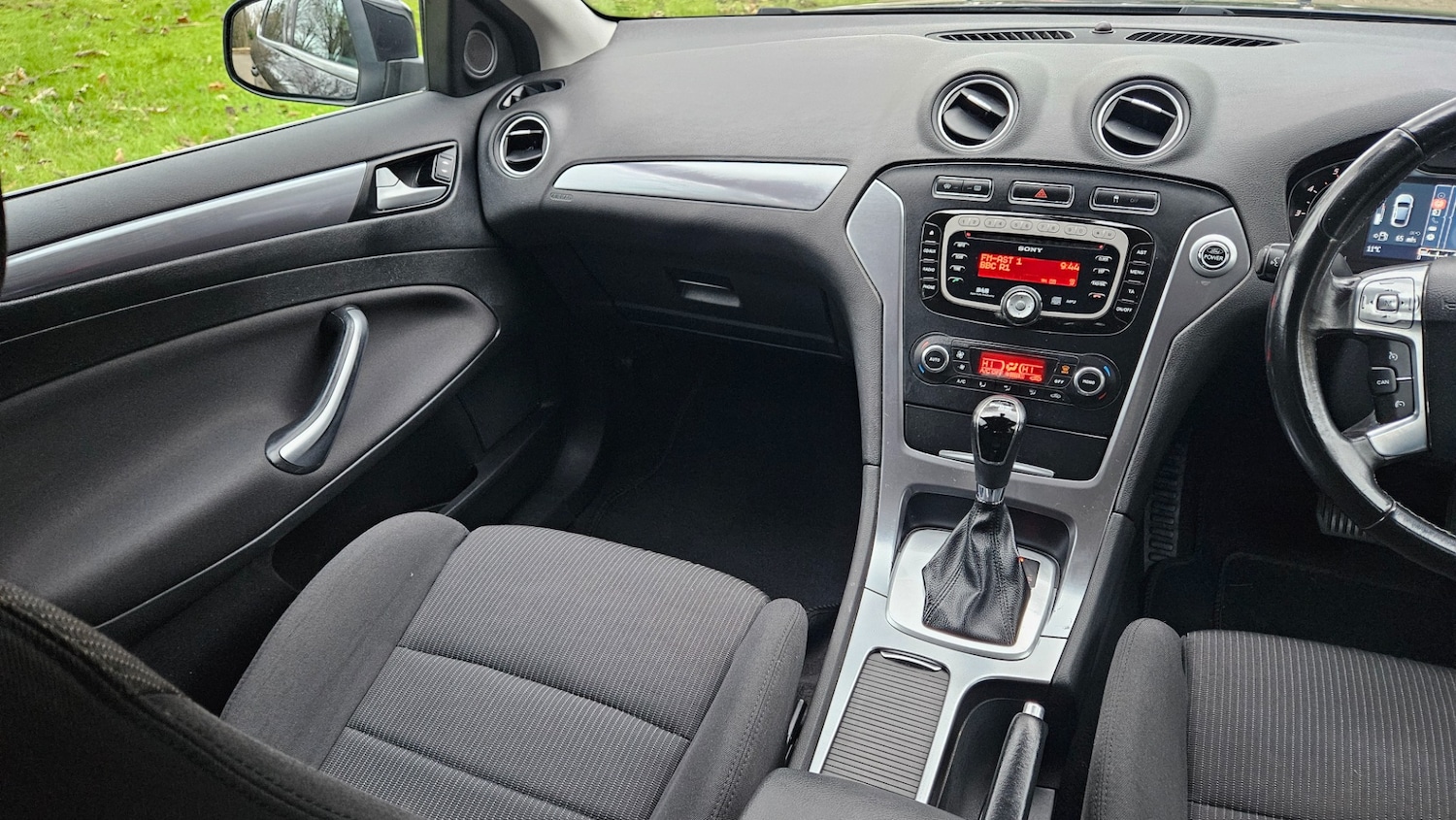 Used Ford Mondeo 2013 for sale - 76957020: Photo 31