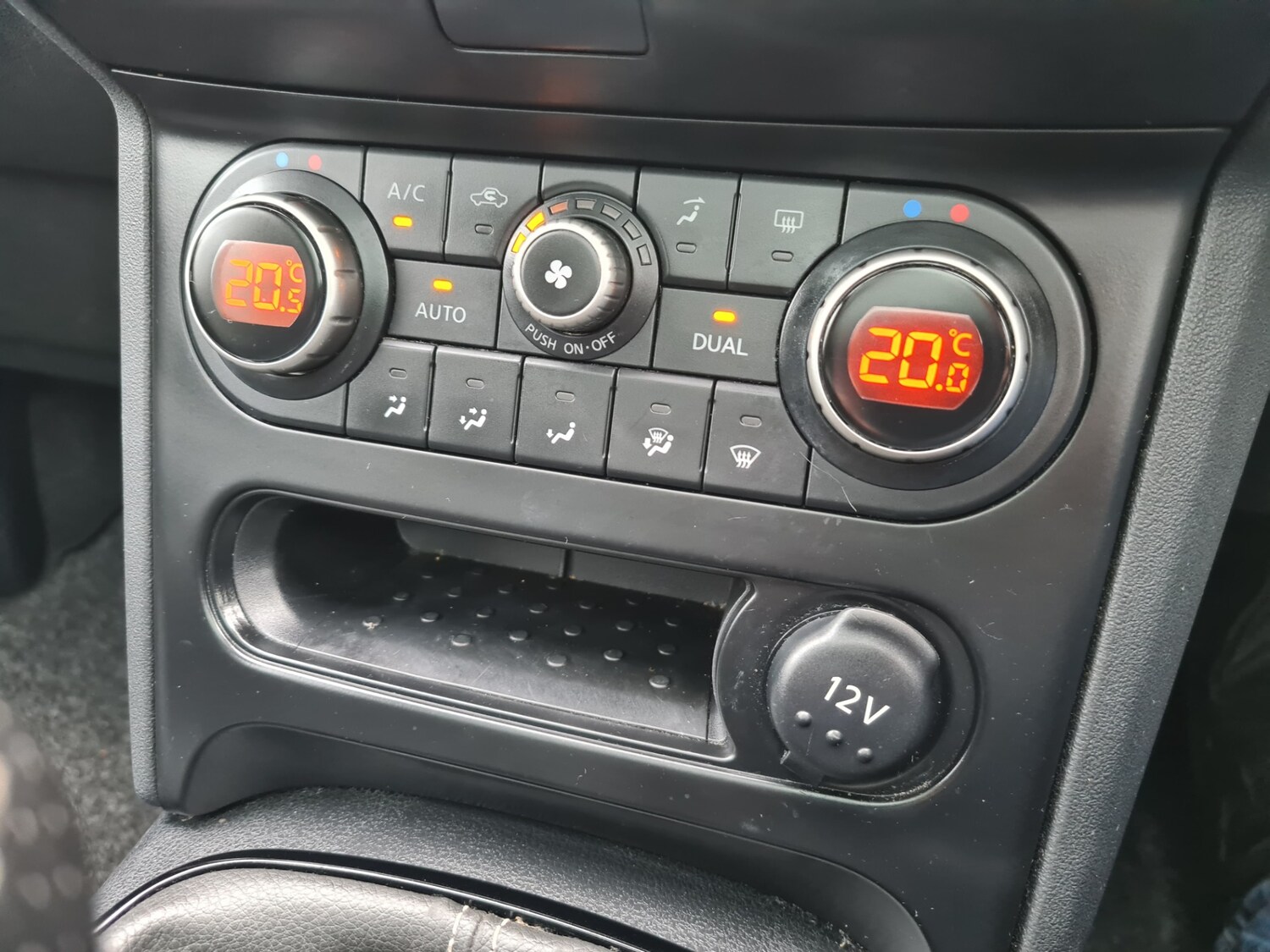 Used Nissan Qashqai 2013 for sale - 77636257: Photo 39