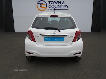 Used Toyota Yaris 2013 for sale - 76179927: Photo