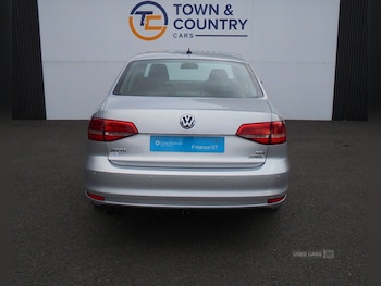 Used Volkswagen Jetta 2015 for sale - 79472522: Photo