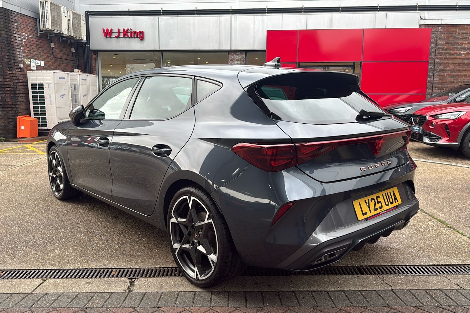 Used Cupra Leon 2025 for sale - 76547478: Photo 2