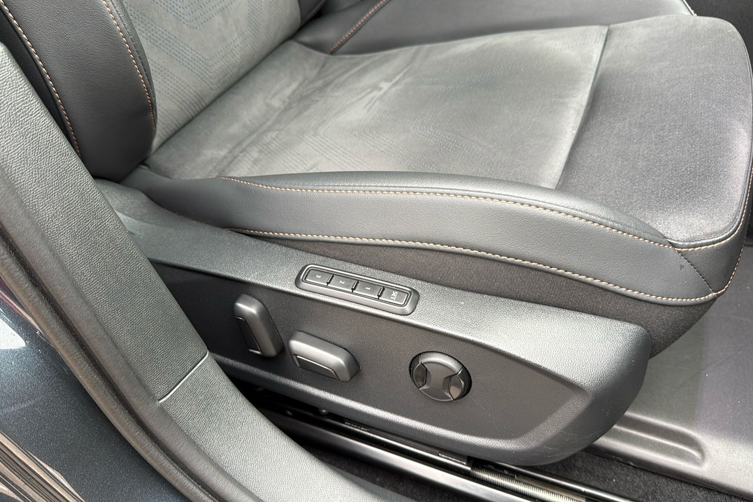 Used Cupra Leon 2025 for sale - 76547478: Photo 38