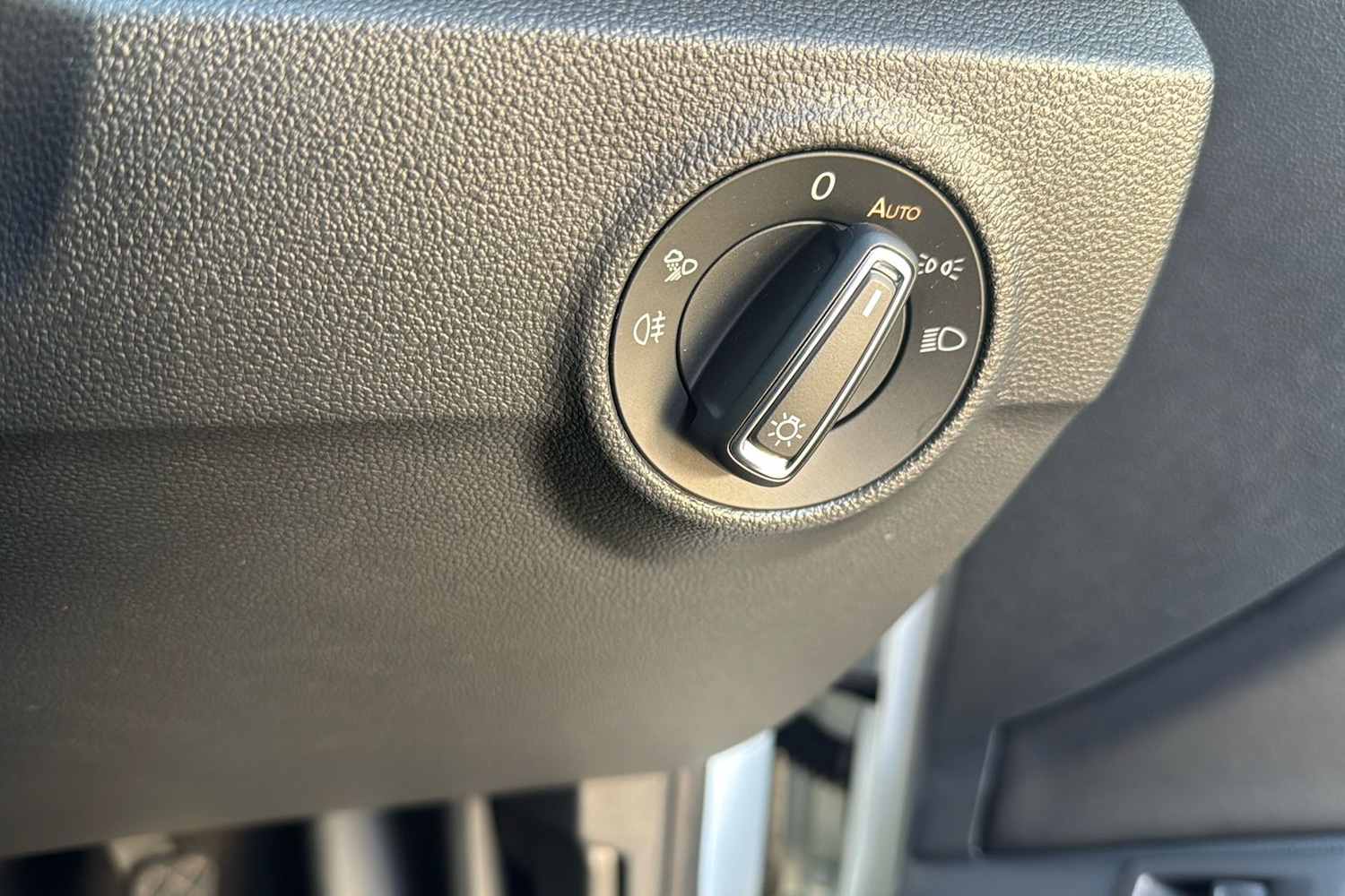 Used Volkswagen T-Roc 2024 for sale - 77019382: Photo 21