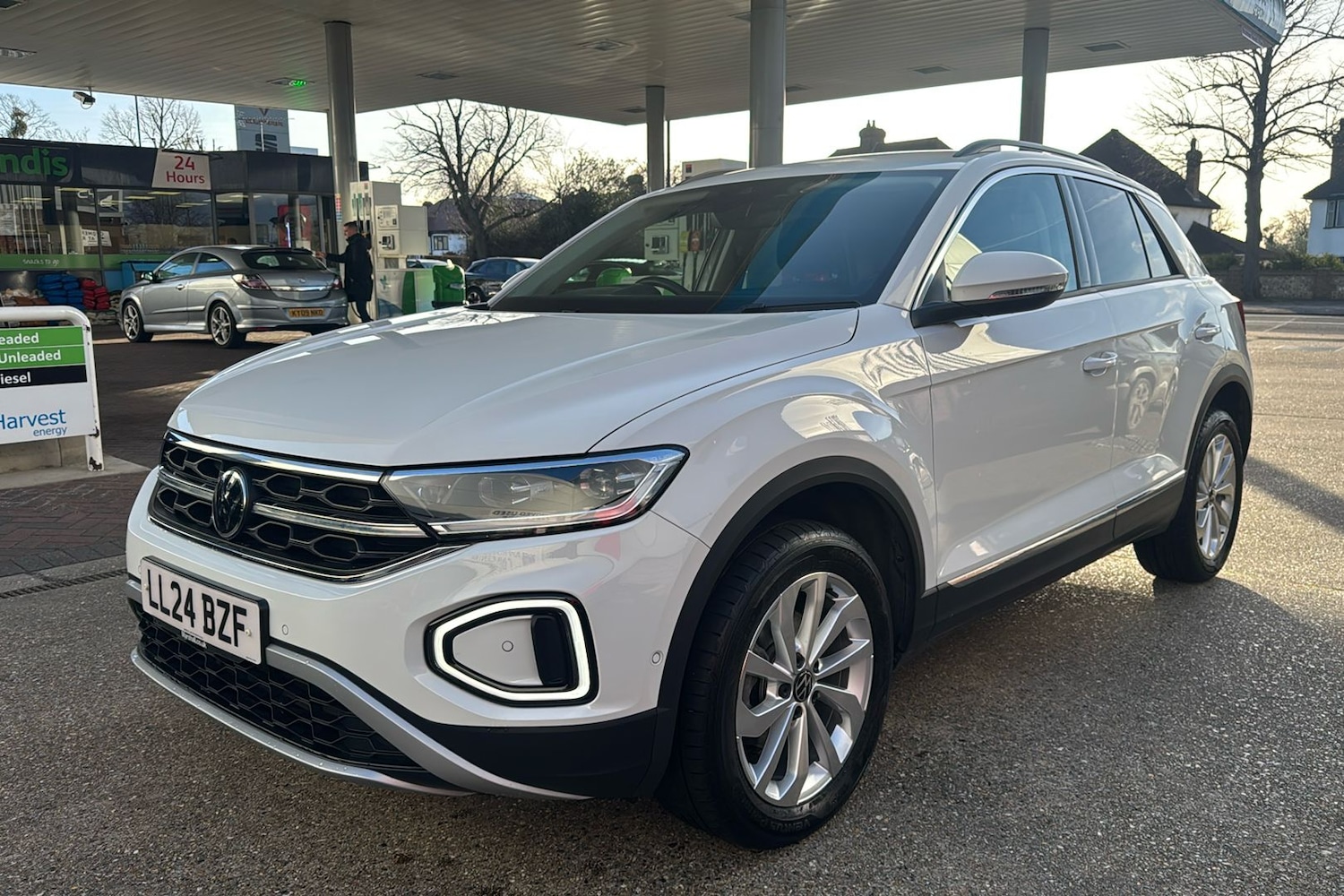 Used Volkswagen T-Roc 2024 for sale - 77019382: Photo 24