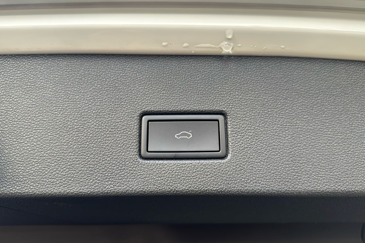 Used Volkswagen T-Roc 2024 for sale - 77019382: Photo 28