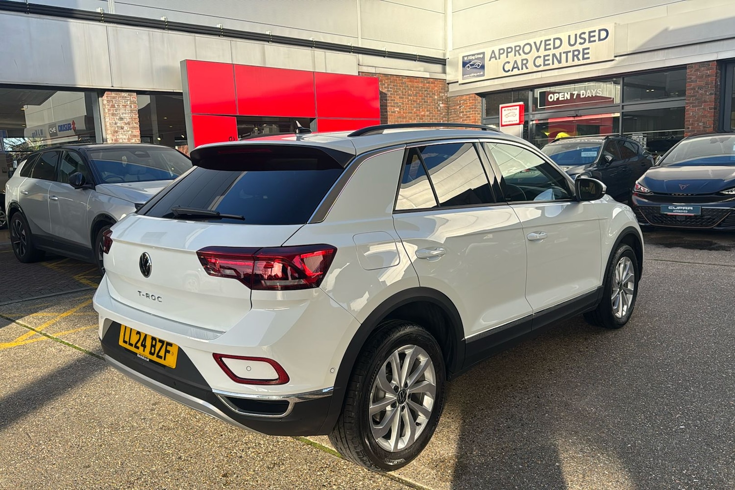 Used Volkswagen T-Roc 2024 for sale - 77019382: Photo 29