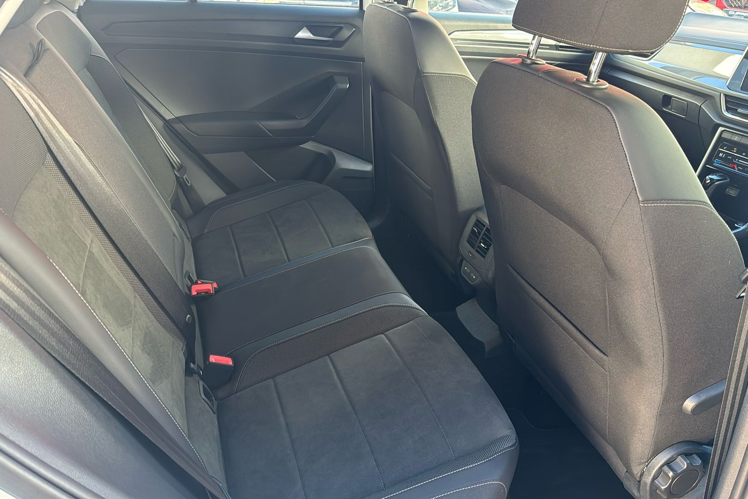 Used Volkswagen T-Roc 2024 for sale - 77019382: Photo 32