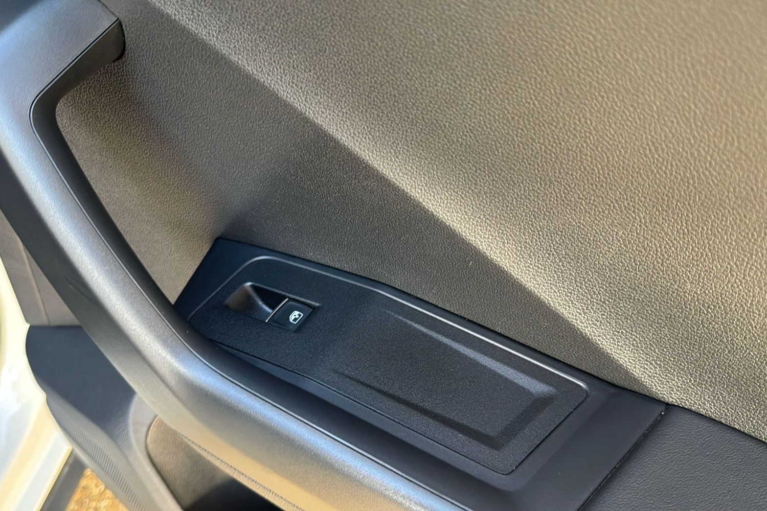 Used Volkswagen T-Roc 2024 for sale - 77019382: Photo 35