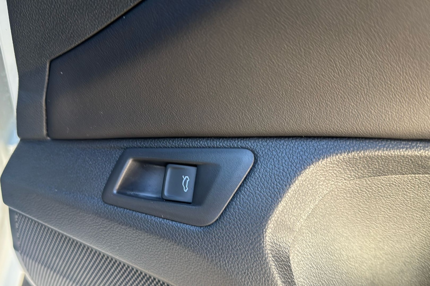 Used Volkswagen T-Roc 2024 for sale - 77019382: Photo 38