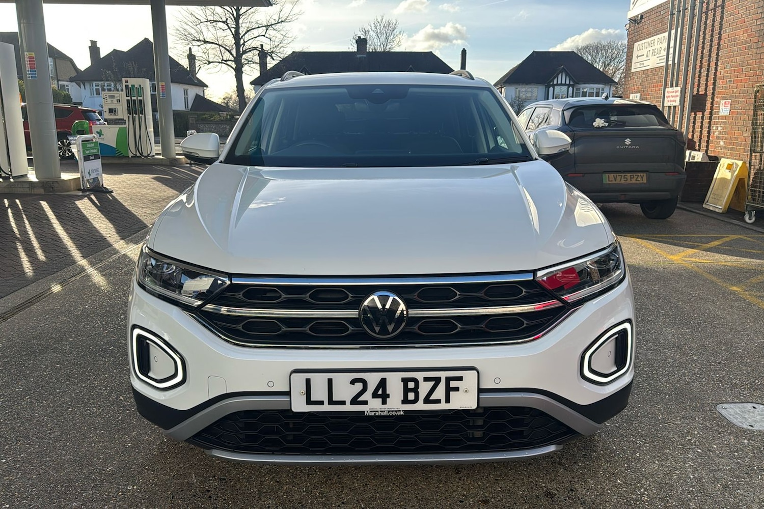 Used Volkswagen T-Roc 2024 for sale - 77019382: Photo 8