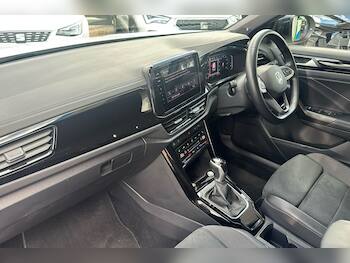 Used Volkswagen T-Roc 2024 for sale - 79867197: Photo