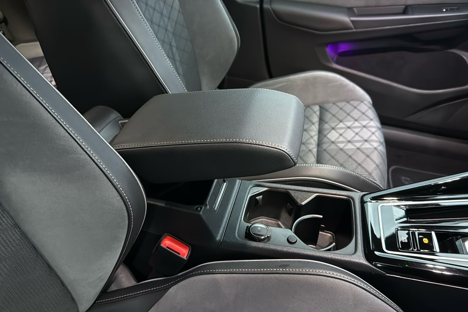 Used Volkswagen Golf 2024 for sale - 76502782: Photo 47