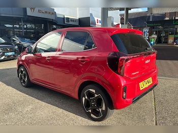 Used Kia Picanto 2024 for sale - 76173813: Photo 2
