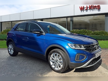Used Volkswagen T-Roc 2022 for sale - 79137969: Photo