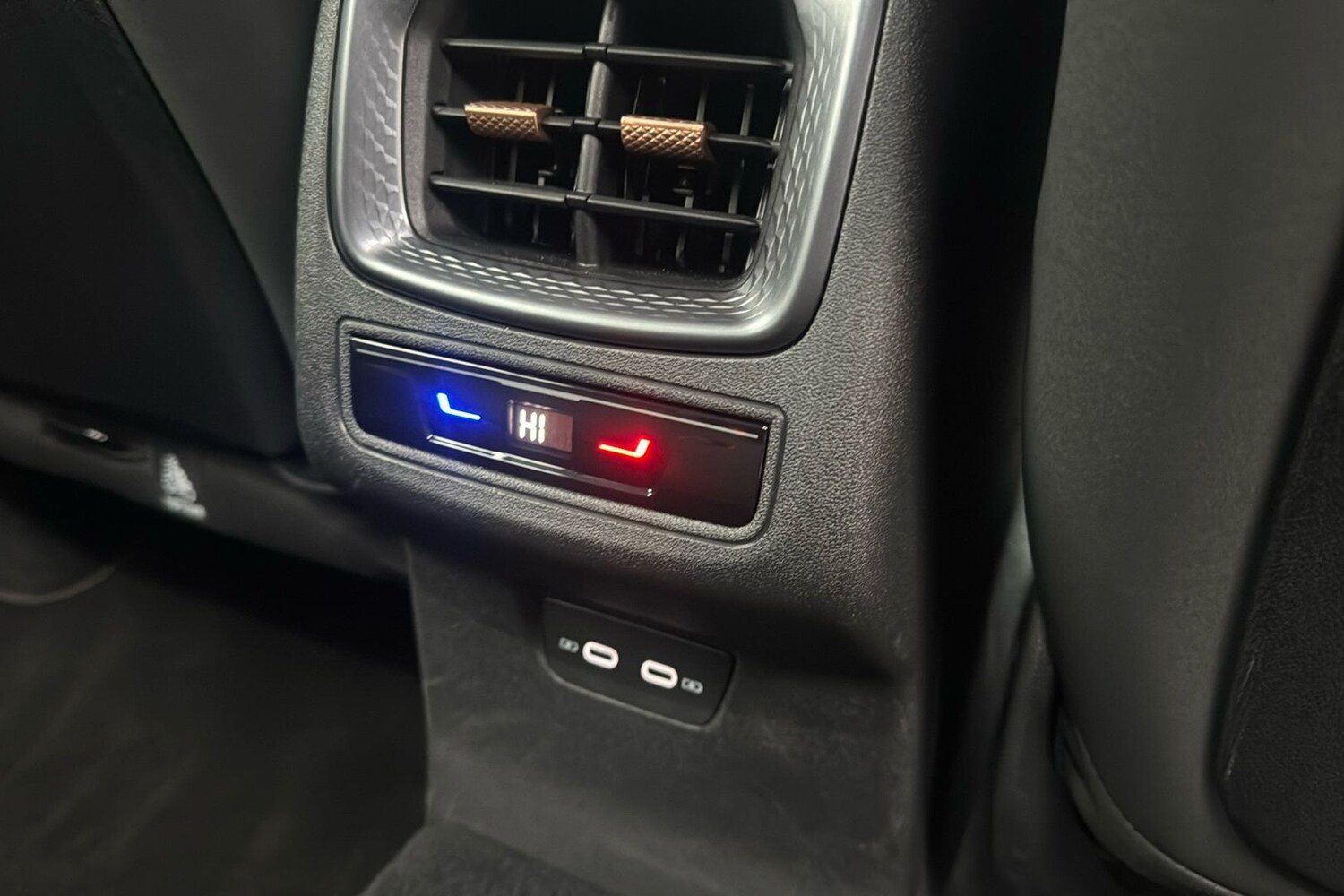 Used Cupra Terramar 2025 for sale - 77247216: Photo 34