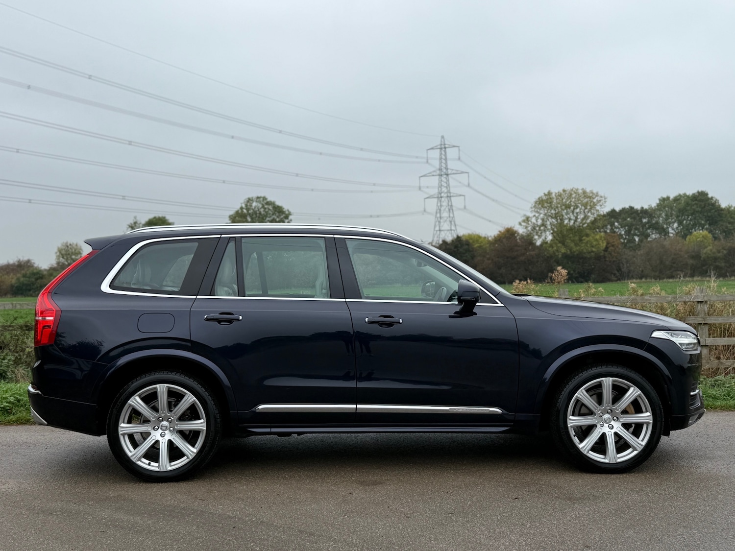 Used Volvo XC90 2017 for sale - 76207527: Photo 3