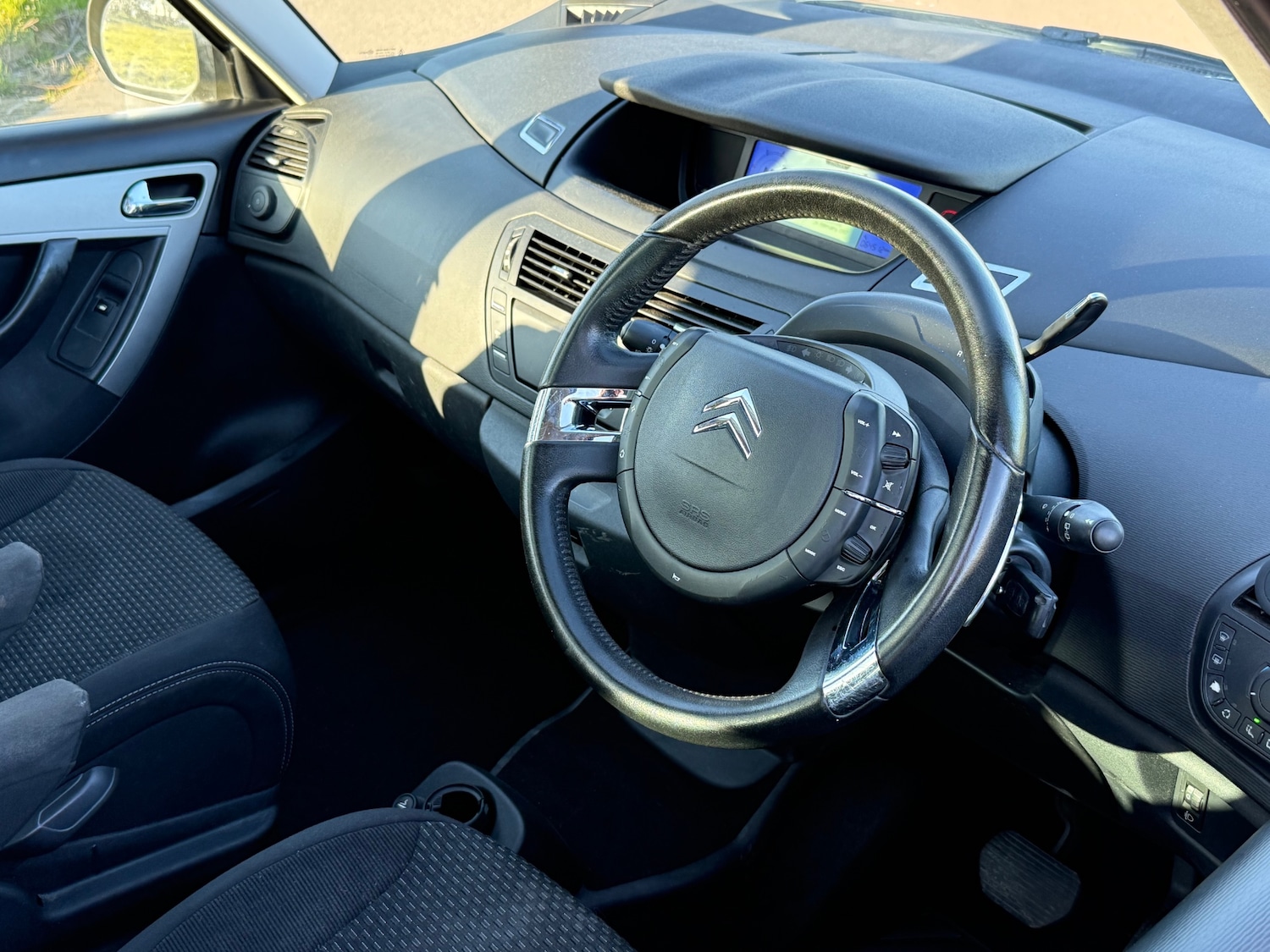 Used Citroen C4 Picasso 2009 for sale - 77938630: Photo 10