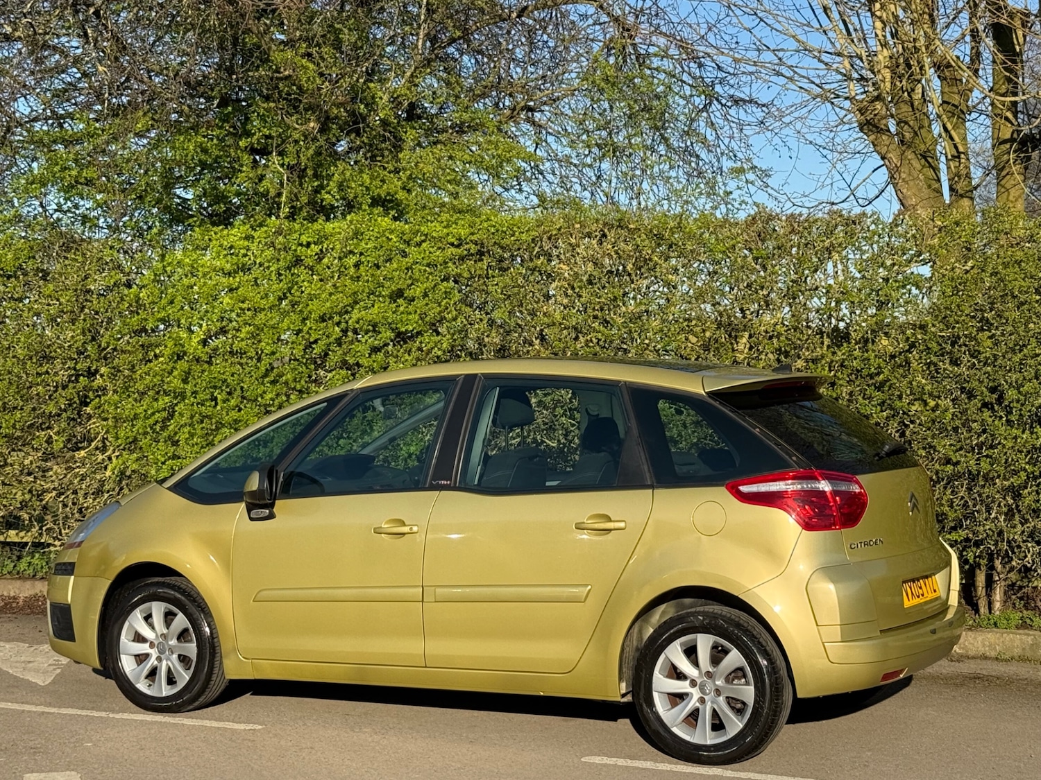 Used Citroen C4 Picasso 2009 for sale - 77938630: Photo 4