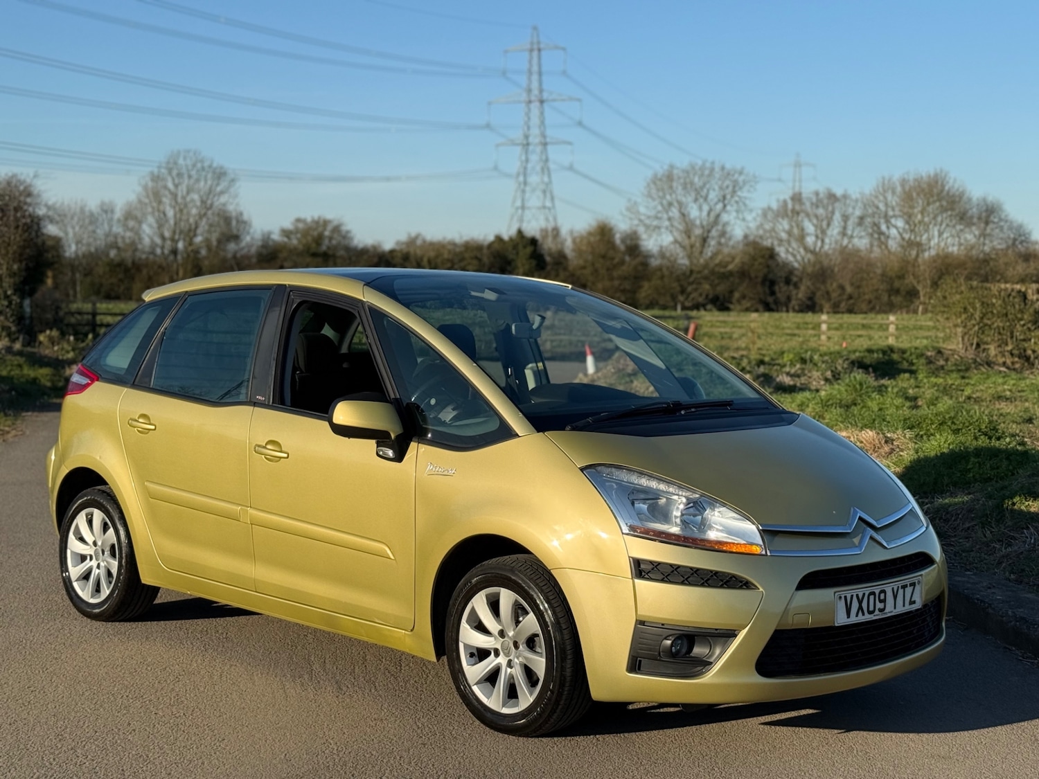 Used Citroen C4 Picasso 2009 for sale - 77938630: Photo 9