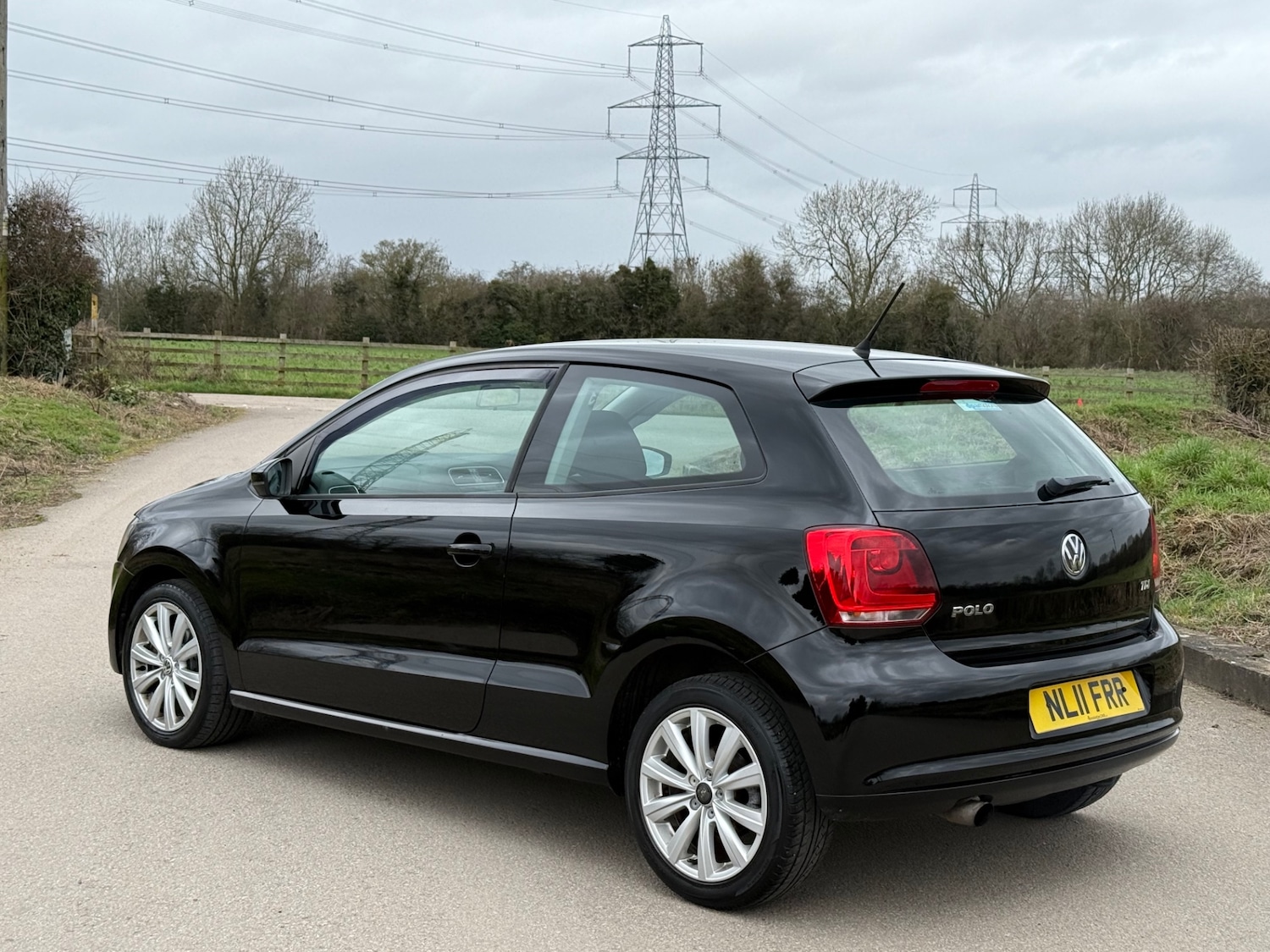 Used Volkswagen Polo 2011 for sale - 77638541: Photo 5