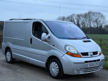 Renault Trafic feature image
