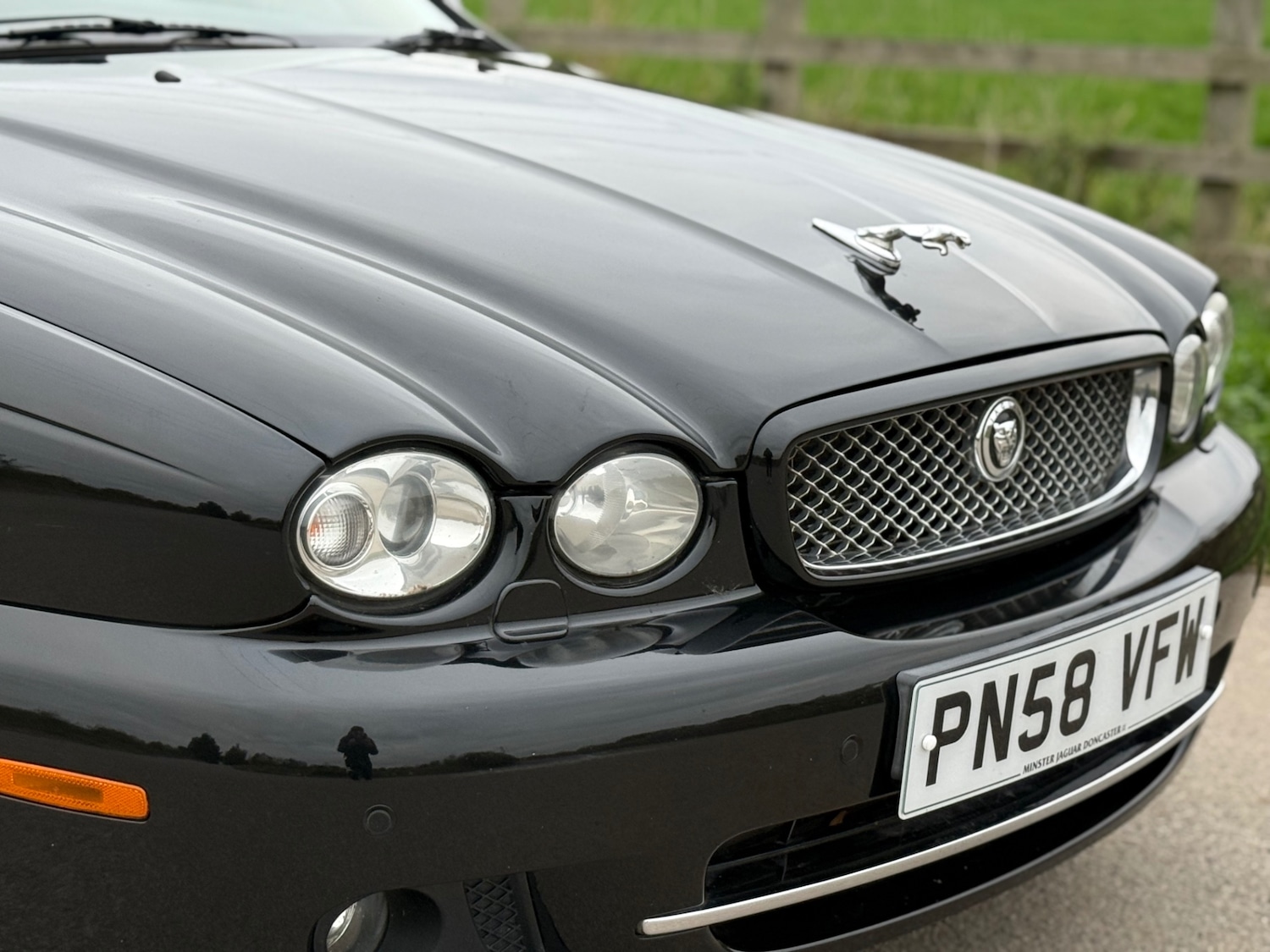Used Jaguar X-Type 2009 for sale - 76252445: Photo 3