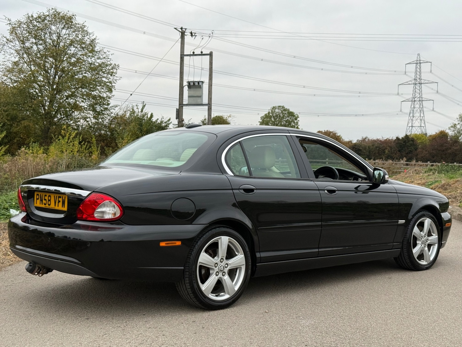Used Jaguar X-Type 2009 for sale - 76252445: Photo 4