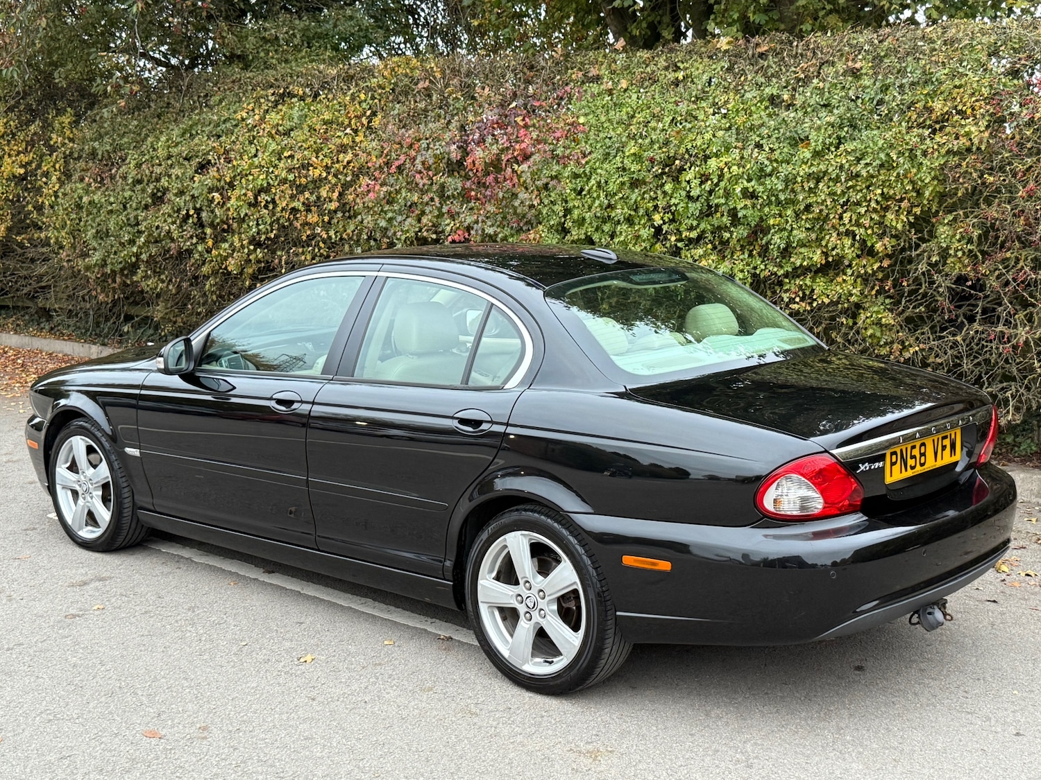 Used Jaguar X-Type 2009 for sale - 76252445: Photo 8