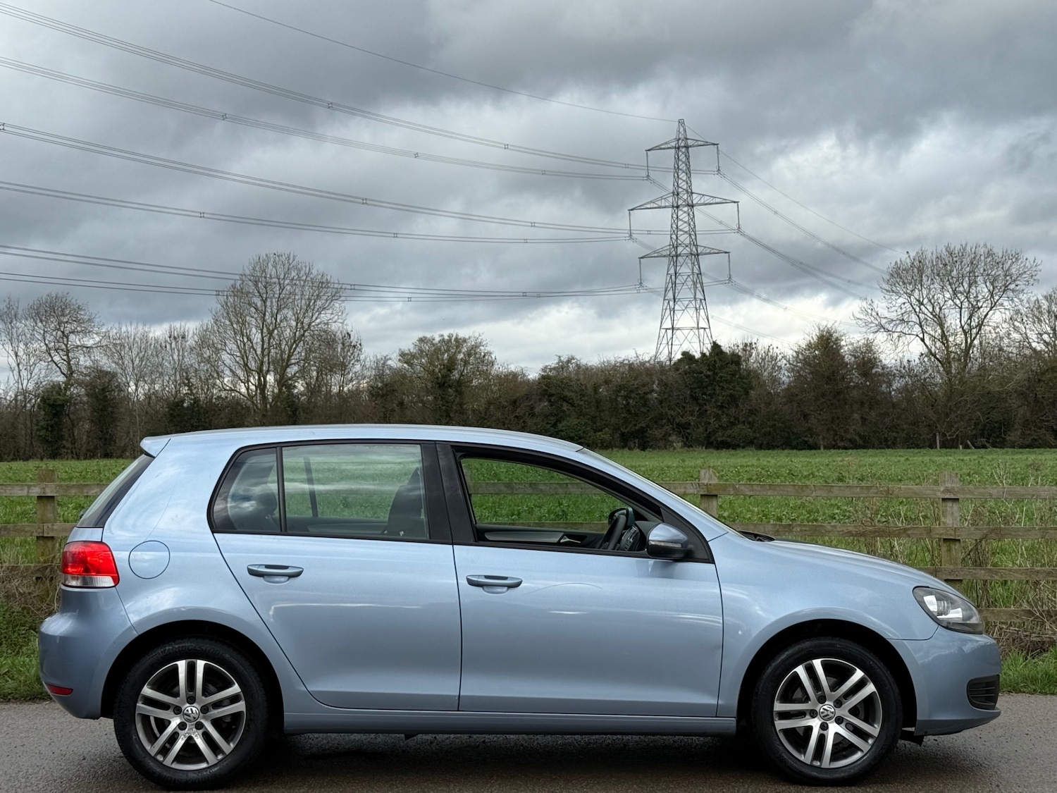 Used Volkswagen Golf 2011 for sale - 77568084: Photo 5