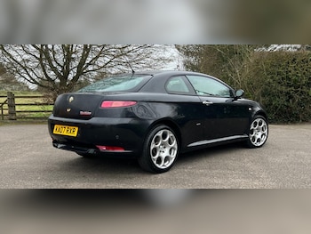 Used Alfa Romeo GT 2007 for sale - 77896804: Photo