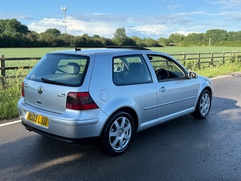 Used Volkswagen Golf 2003 for sale - 78866100: Photo
