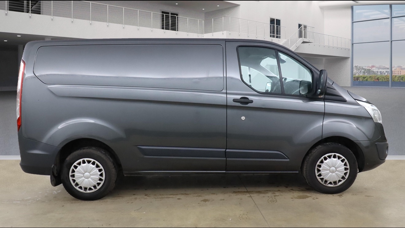 Used Ford Transit Custom 2015 for sale - 76640712: Photo 3