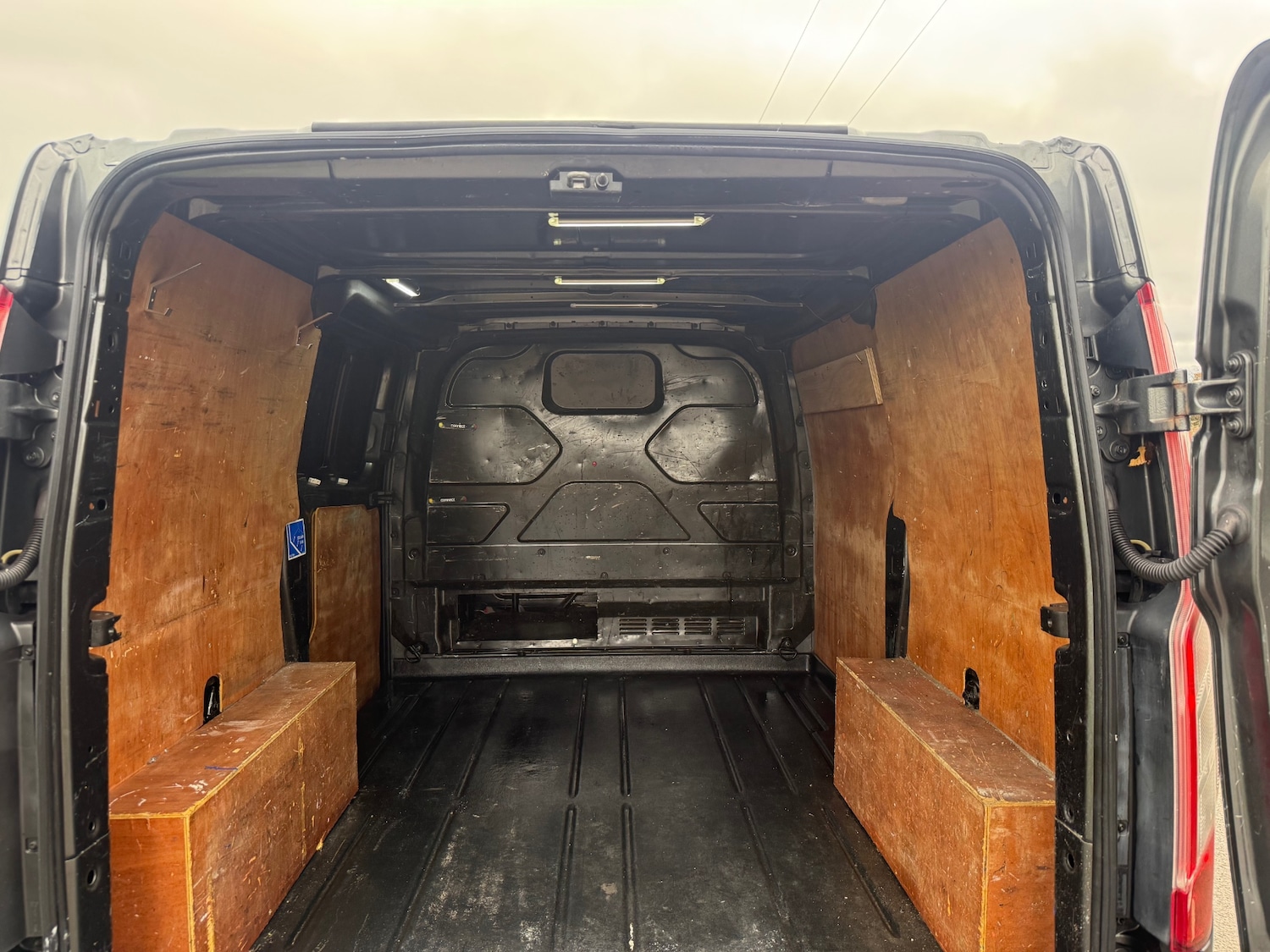 Used Ford Transit Custom 2015 for sale - 76640712: Photo 8