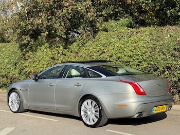 Used Jaguar XJ 2010 for sale - 75239266: Photo