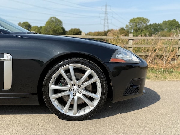 Used Jaguar XKR 2006 for sale - 74890931: Photo 16