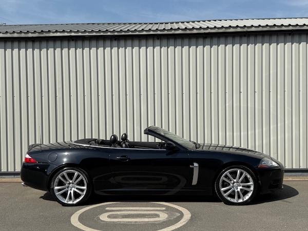 Used Jaguar XKR 2006 for sale - 74890931: Photo 20
