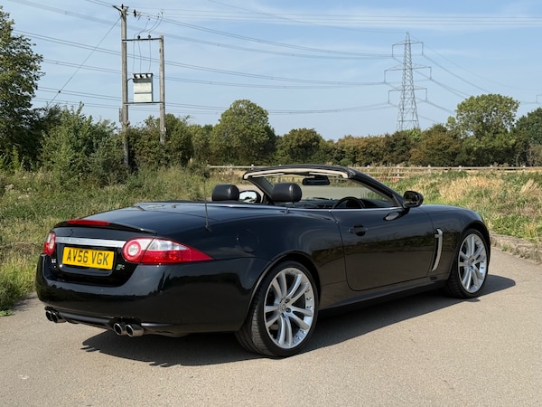 Used Jaguar XKR 2006 for sale - 74890931: Photo 8