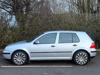 Used Volkswagen Golf 2003 for sale - 76861957: Photo